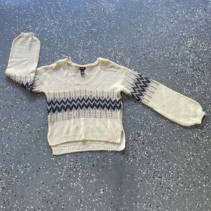 White/Blue Knit Cozy Sweater W/ V-neck